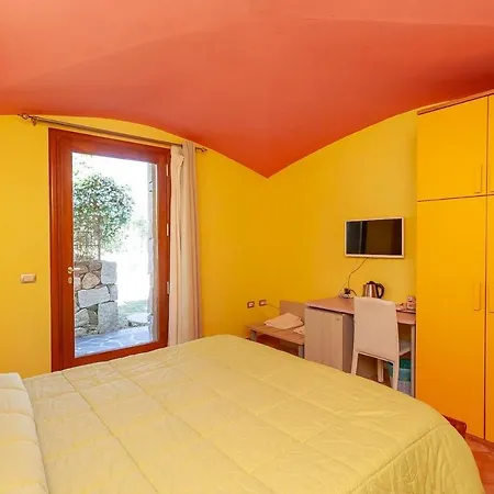 Pettirosso Garden Alojamento de Acomodação e Pequeno-almoço 4*